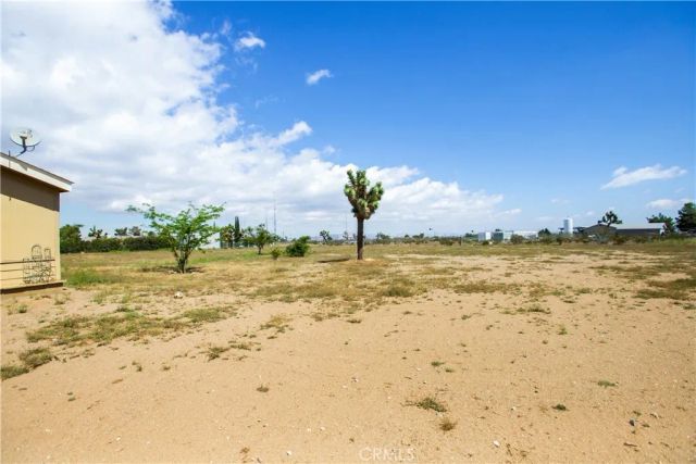 11527 Daisy, Phelan, CA 92371