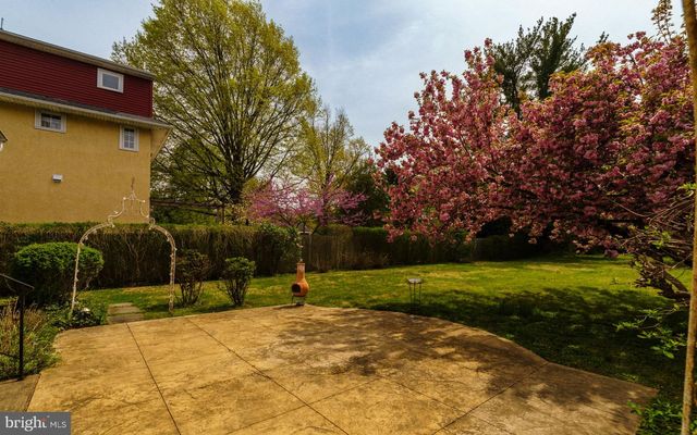 8112 FLOURTOWN AVE, Wyndmoor, PA 19038