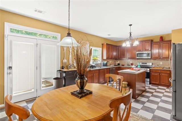 4049 Amberleigh Trace, Gainesville, GA 30507