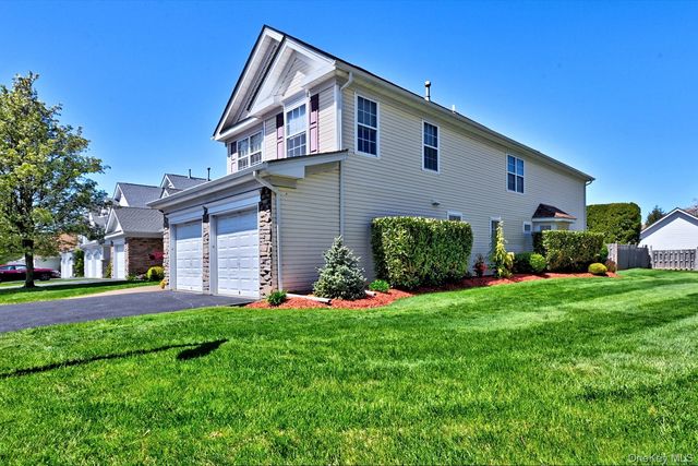 15 Marisa Drive, Middle Island, NY 11953