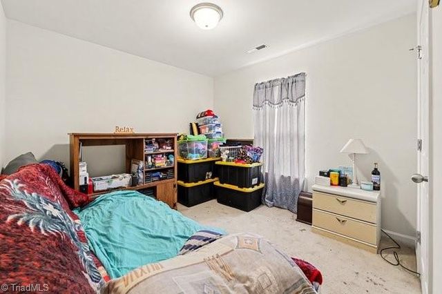 626 Bentley Lane, Burlington, NC 27217