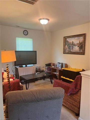 626 Bentley Lane, Burlington, NC 27217