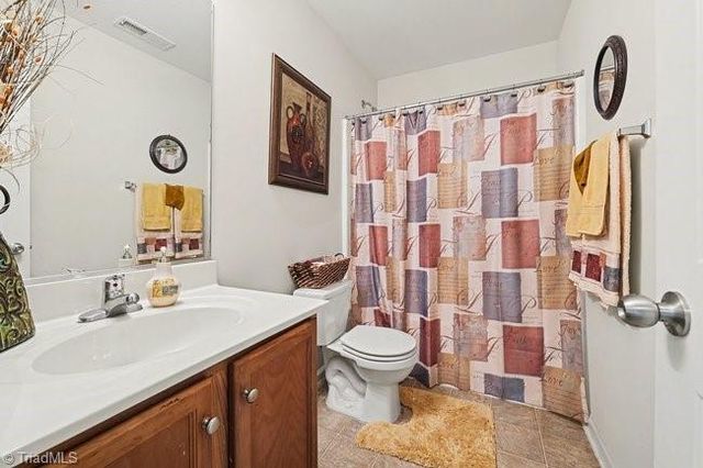 626 Bentley Lane, Burlington, NC 27217