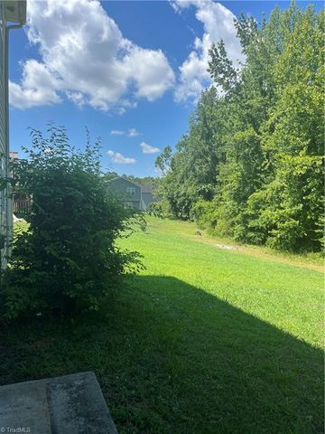 626 Bentley Lane, Burlington, NC 27217