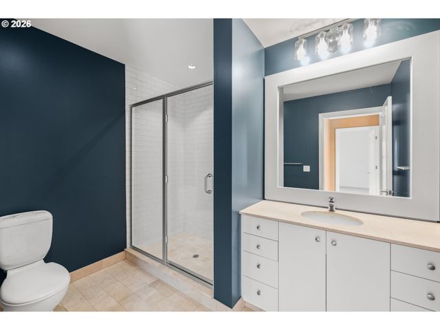 1025 Nw COUCH St 510, Portland, OR 97209