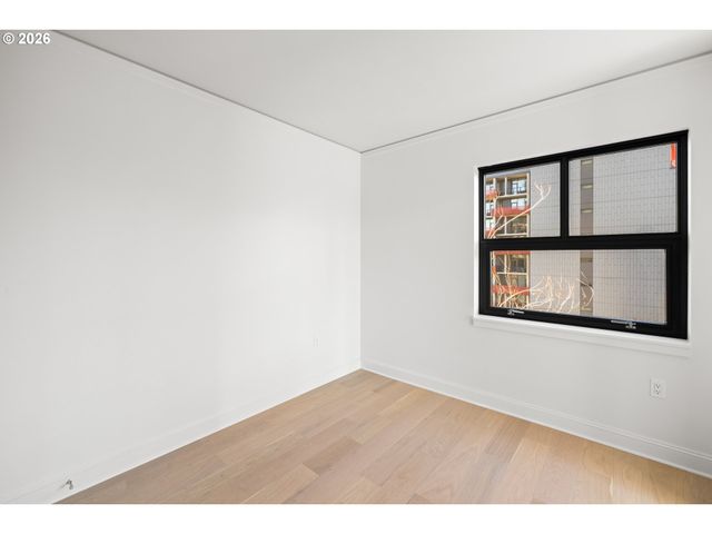 1025 Nw COUCH St 510, Portland, OR 97209