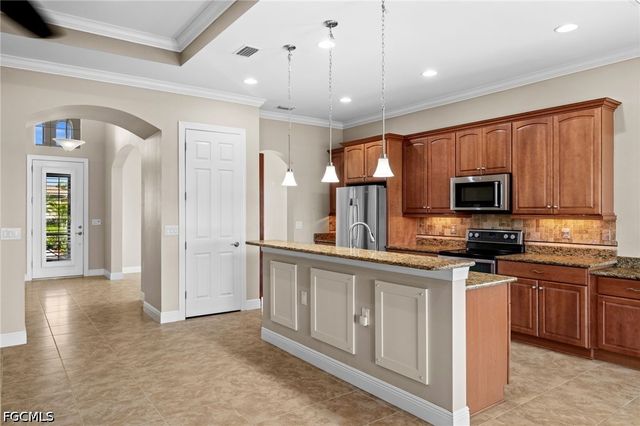 11507 Giulia DR, Fort Myers, FL 33913