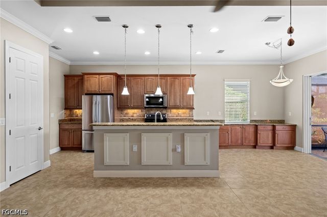 11507 Giulia DR, Fort Myers, FL 33913