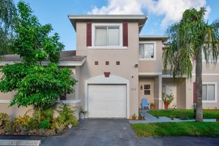 819 NW 42 Place 819, Deerfield Beach, FL 33064