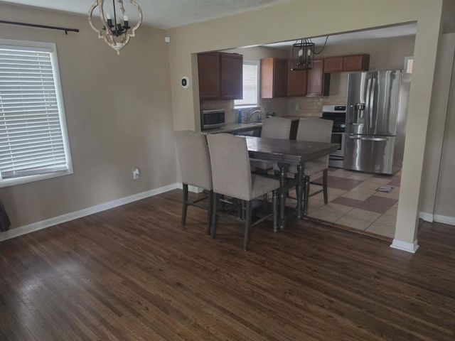 814 N Clara St, Wichita, KS 67212