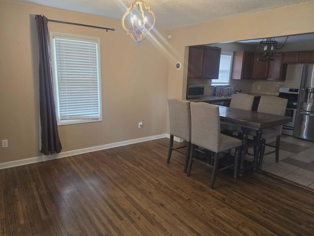 814 N Clara St, Wichita, KS 67212