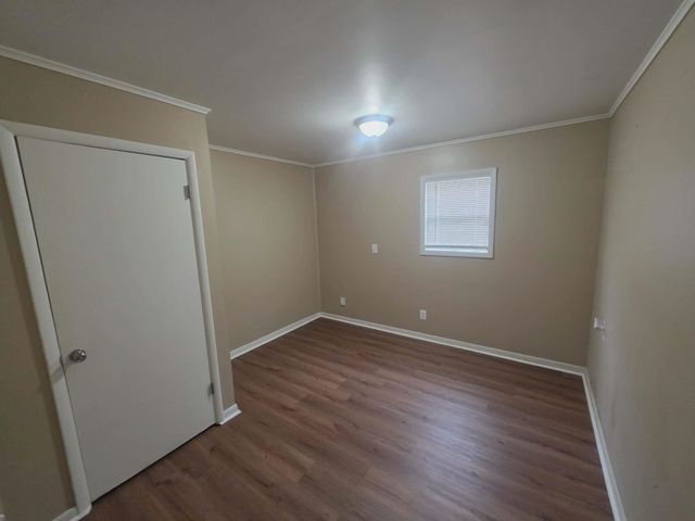 814 N Clara St, Wichita, KS 67212