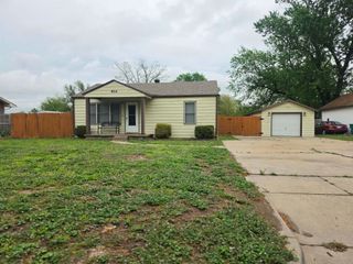 814 N Clara St, Wichita, KS 67212
