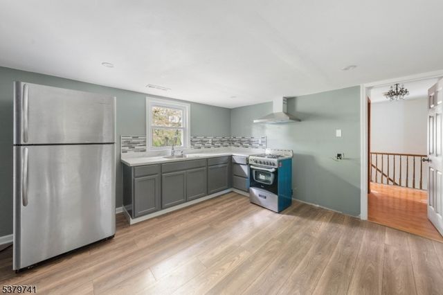 6 Spring Ter, Pemberton Twp., NJ 08015