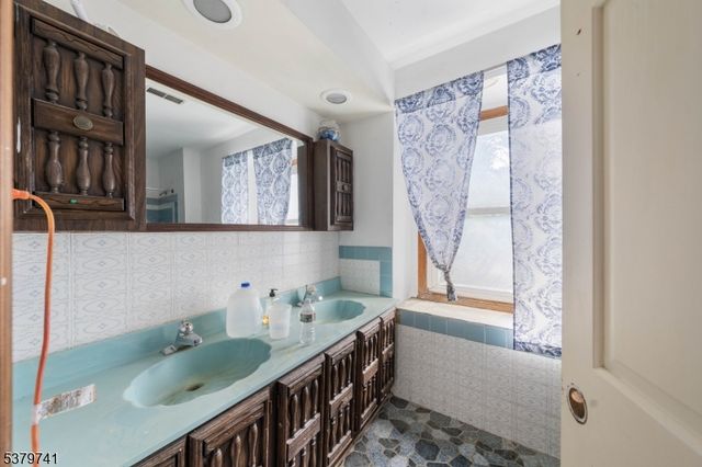 6 Spring Ter, Pemberton Twp., NJ 08015