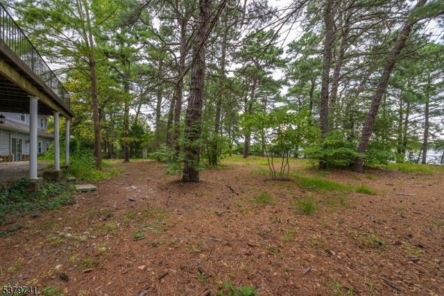 6 Spring Ter, Pemberton Twp., NJ 08015