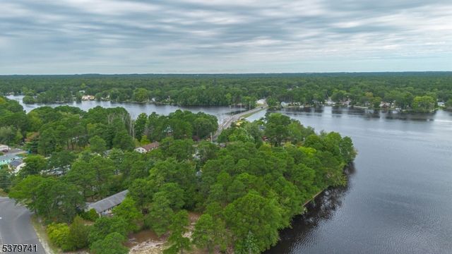 6 Spring Ter, Pemberton Twp., NJ 08015