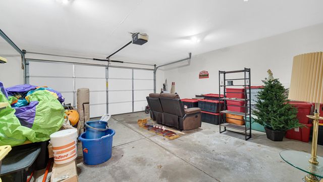 956 Cornwallis Lane, Munster, IN 46321
