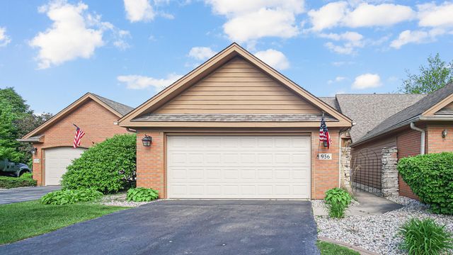 956 Cornwallis Lane, Munster, IN 46321