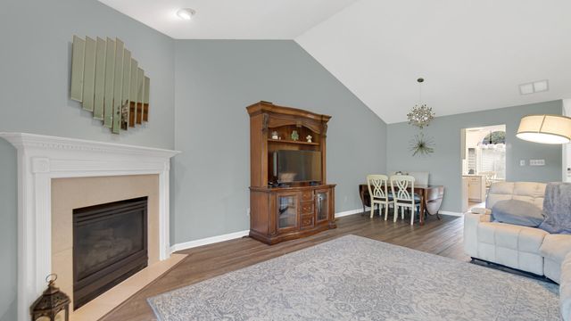 956 Cornwallis Lane, Munster, IN 46321