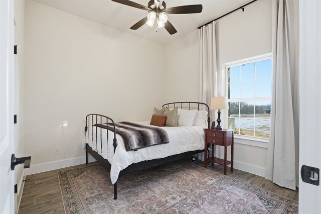 9017 Valley Oak Court, Springtown, TX 76082