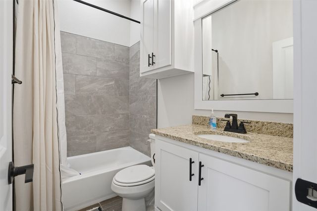 9017 Valley Oak Court, Springtown, TX 76082