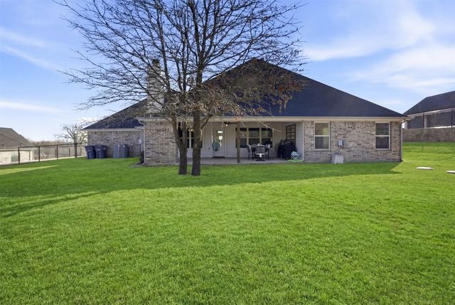 9017 Valley Oak Court, Springtown, TX 76082