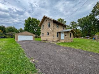 2957 Greenfield Avenue, Mcdonald, OH 44437