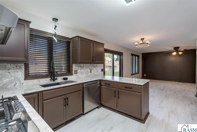 116 Piccadilly Avenue, Mankato, MN 56001