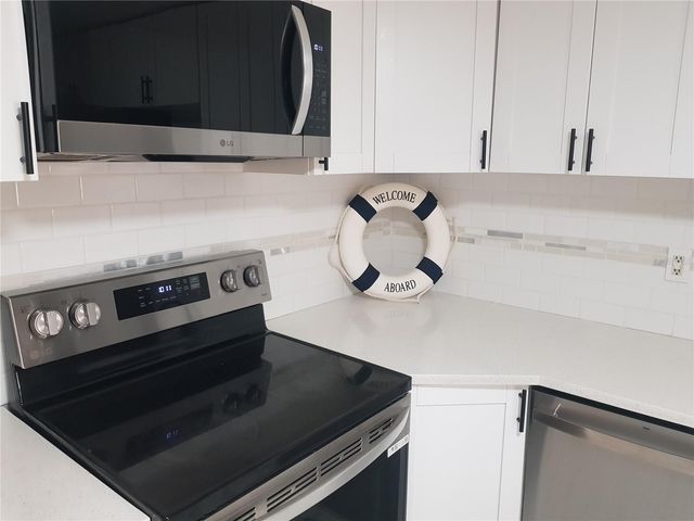 311 58TH AVENUE E, Bradenton, FL 34203