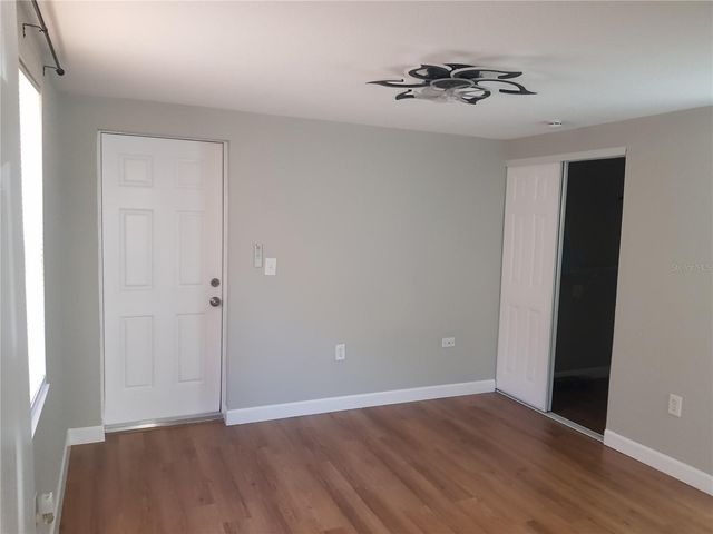 311 58TH AVENUE E, Bradenton, FL 34203