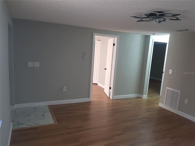 311 58TH AVENUE E, Bradenton, FL 34203