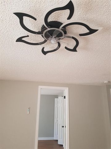 311 58TH AVENUE E, Bradenton, FL 34203