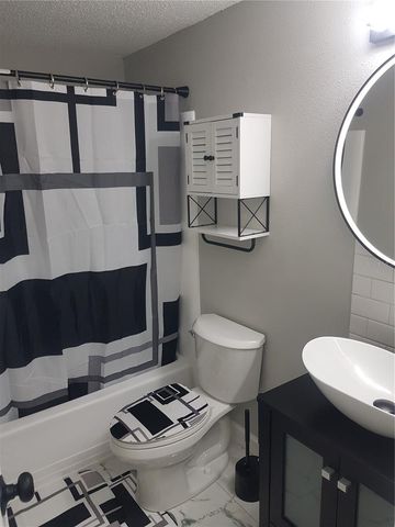 311 58TH AVENUE E, Bradenton, FL 34203