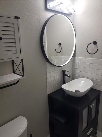 311 58TH AVENUE E, Bradenton, FL 34203