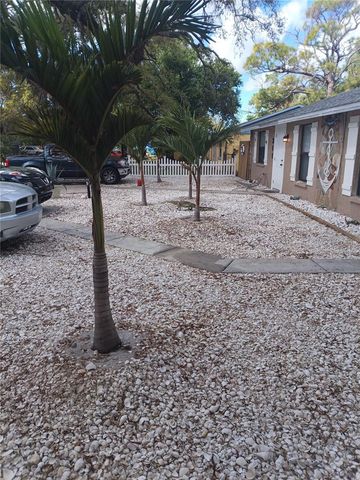 311 58TH AVENUE E, Bradenton, FL 34203