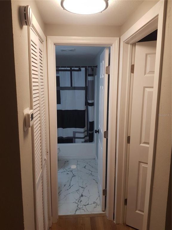 Image 18 of property listing at 311 58TH AVENUE E, Bradenton, FL 34203