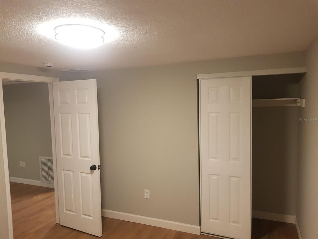 Image 22 of property listing at 311 58TH AVENUE E, Bradenton, FL 34203
