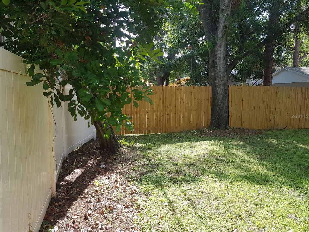 Image 36 of property listing at 311 58TH AVENUE E, Bradenton, FL 34203