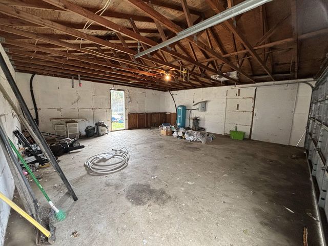 16625 Ford Road, Rogue River, OR 97537