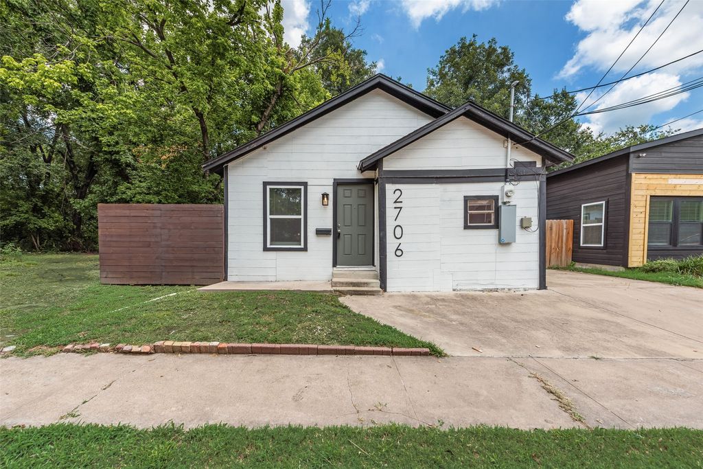 2706 Hector Street, Dallas, TX 75210