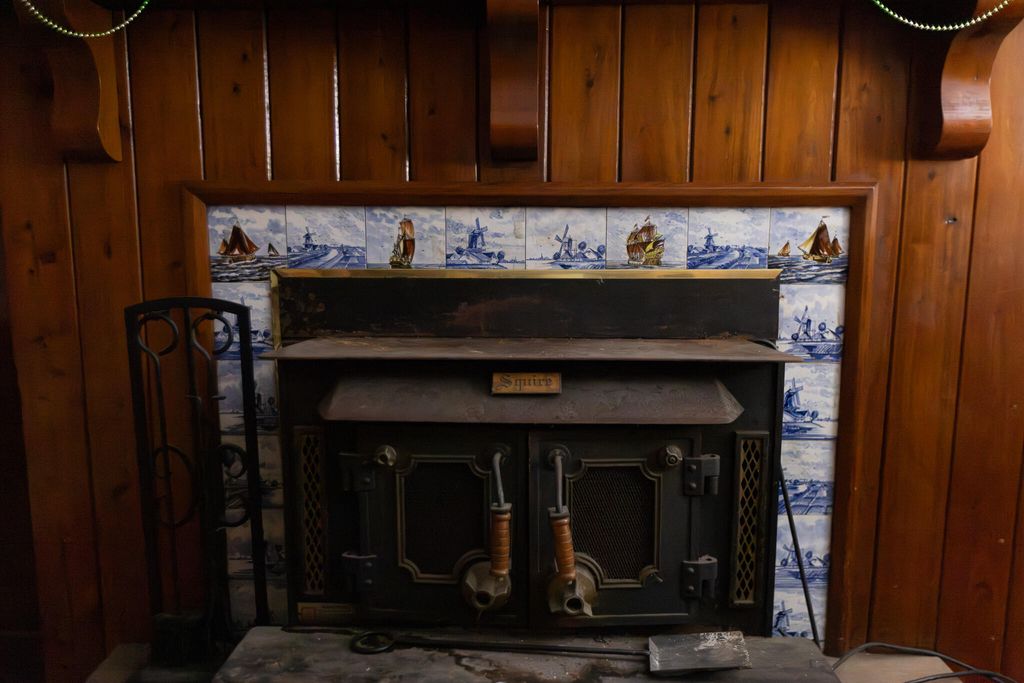 Image 3 of property listing at 117 Newington Road, Summerville, SC 29485