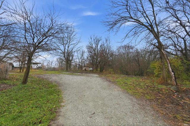 3673 E 600 N Road, Peru, IN 46970