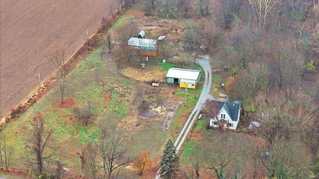 3673 E 600 N Road, Peru, IN 46970