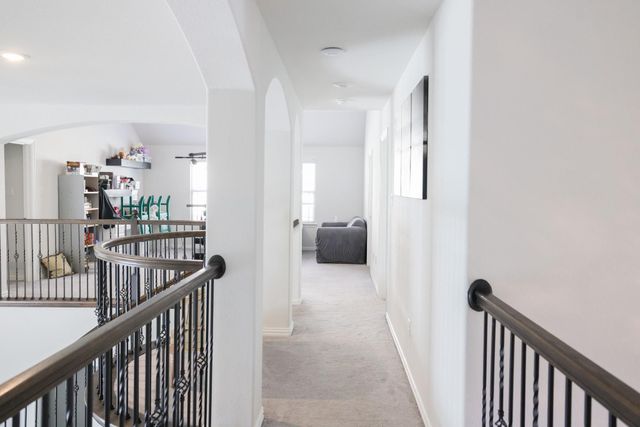 222 Crestview Drive, Midlothian, TX 76065