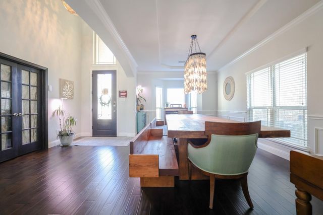 222 Crestview Drive, Midlothian, TX 76065