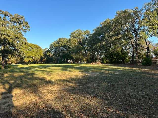 2300 Spring Mountain Road, Cross Roads, TX 76227