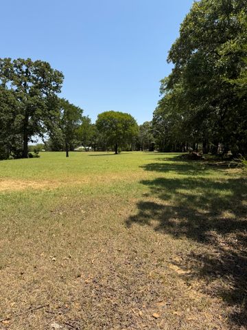 2300 Spring Mountain Road, Cross Roads, TX 76227
