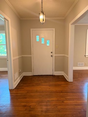 2221 Avondale Drive, Spartanburg, SC 29302
