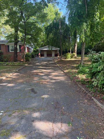 2221 Avondale Drive, Spartanburg, SC 29302